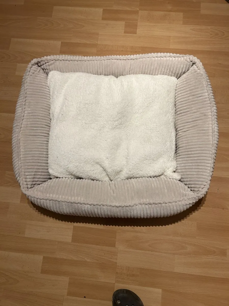 🐾 Luxus-Schlafplatz sucht neuen Chef – Absolut unbenutzt! 70 x 55